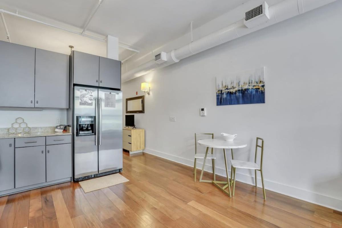 Lush Savannah Loft - Near Plant Riverside District المظهر الخارجي الصورة